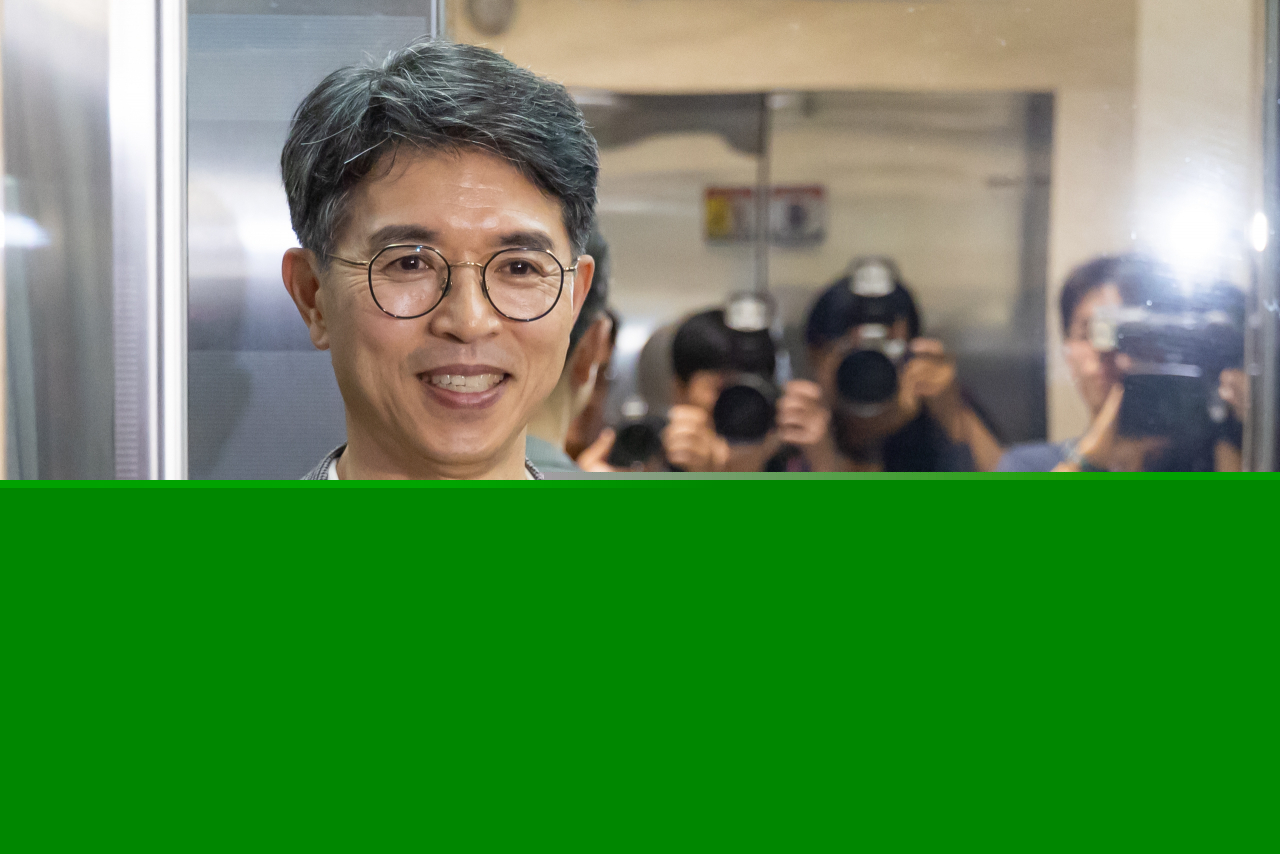 Environment Minister Kim Wan-sup (Yonhap)